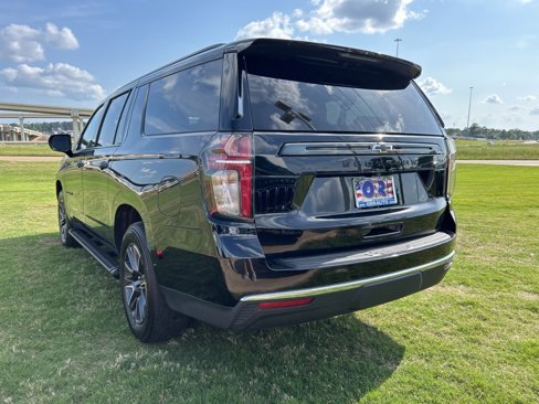 Used 2022 Chevrolet Suburban Z71 image 10