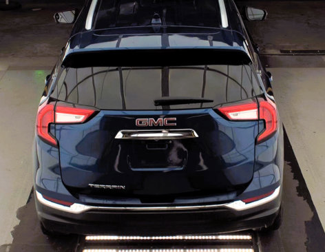 Used 2023 GMC Terrain SLT image 5