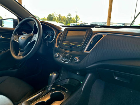 Used 2017 Chevrolet Malibu LS image 51