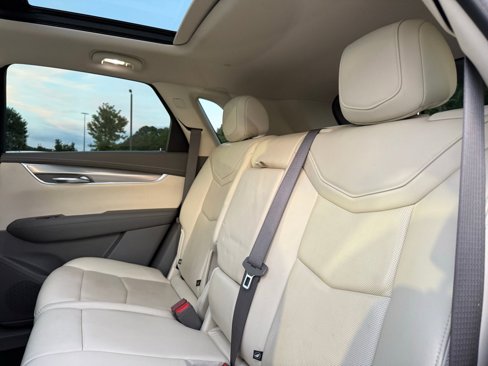 Used 2020 Cadillac XT5 Premium Luxury image 34