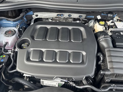 New 2025 Volkswagen Tiguan SE R-Line image 16