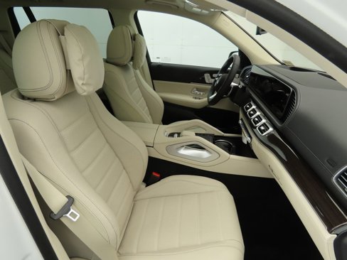 New 2026 Mercedes-Benz GLS 580 4MATIC image 22