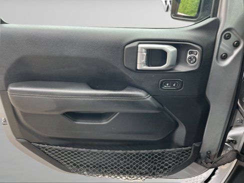Used 2019 Jeep Wrangler Unlimited Sahara w/ Safety Group image 22