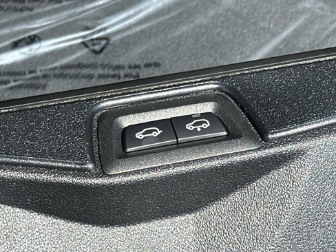 New 2026 BMW X5 xDrive40i w/ M Sport Package image 30