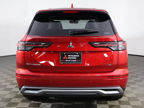 New 2025 Mitsubishi Outlander SE image 15