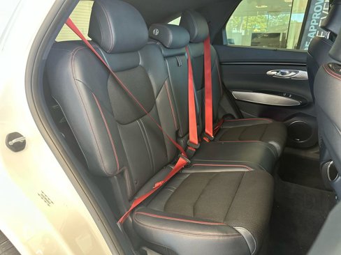Used 2022 Genesis GV70 2.5T w/ Sport Prestige Package image 24