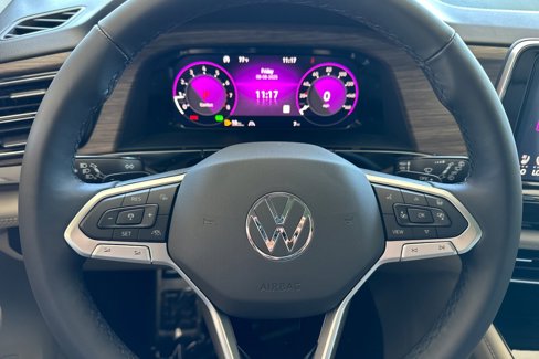 New 2025 Volkswagen Atlas SEL Premium R-Line image 24