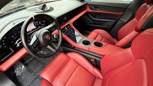 Used 2023 Porsche Taycan 4S image 14
