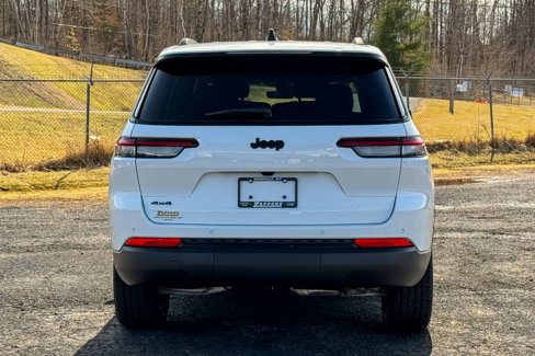 New 2025 Jeep Grand Cherokee L Altitude image 4