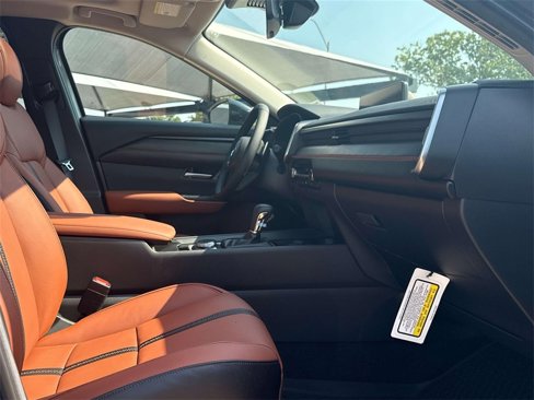 New 2025 MAZDA CX-50 Meridian Edition w/ Weather Package image 14