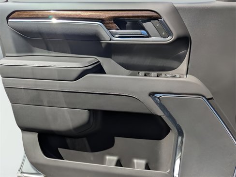 New 2025 GMC Sierra 1500 Elevation image 10