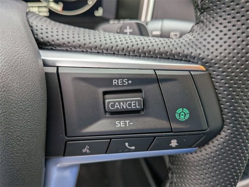 New 2025 Mitsubishi Outlander SE image 18