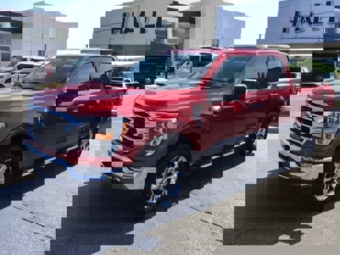 Certified 2022 Ford F150 XLT w/ Equipment Group 302A High image 2