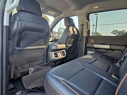Used 2025 Ford F250 Lariat w/ Tremor Off-Road Package image 28