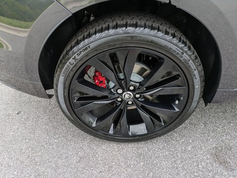 New 2026 Jaguar F-PACE R-Dynamic S image 32