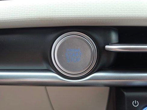 New 2025 Hyundai Tucson SE image 16