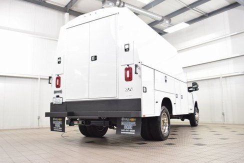 Used 2024 Ford F350 XLT w/ XLT Value Package image 7