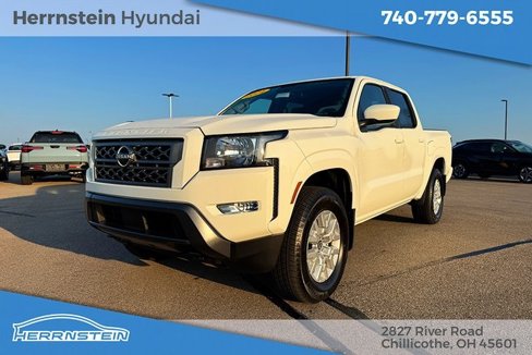 Used 2024 Nissan Frontier SV w/ SV Convenience Package image 3