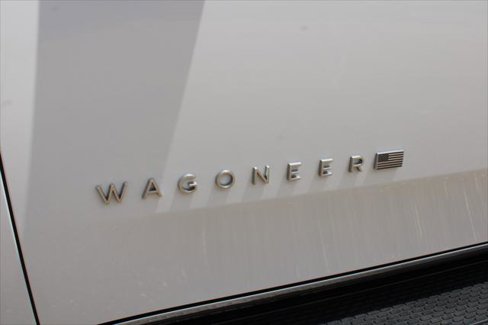 Certified 2023 Jeep Wagoneer L Series II image 10