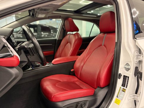 Used 2023 Toyota Camry XSE image 21