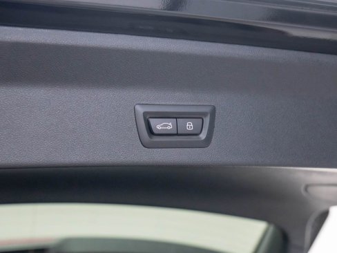 Used 2024 BMW X3 M40i w/ Premium Package image 31
