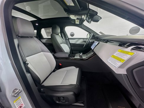 New 2026 Land Rover Range Rover Velar Dynamic SE image 28