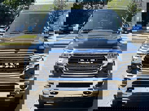 Used 2022 RAM 1500 Limited image 8