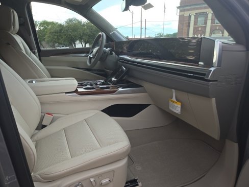 New 2026 Cadillac Escalade ESV Platinum Sport w/ LPO, ONYX Package image 20