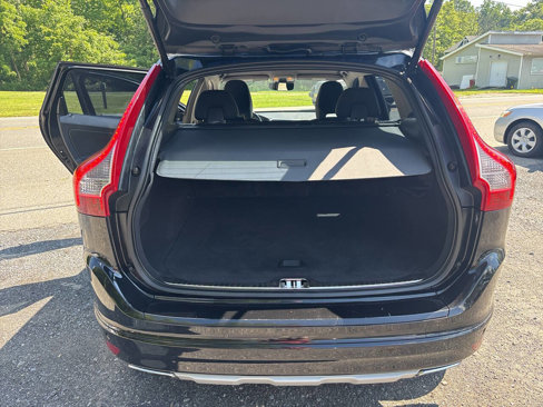 Used 2016 Volvo XC60 T5 w/ Proximity Package image 22
