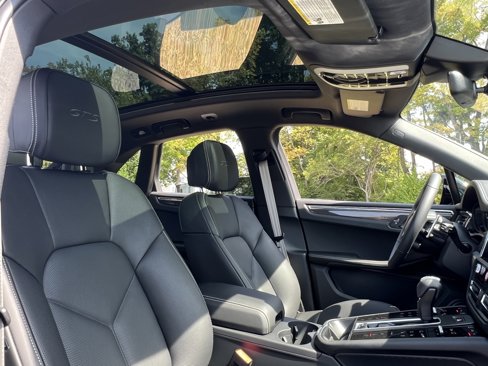 New 2026 Porsche Macan GTS image 23