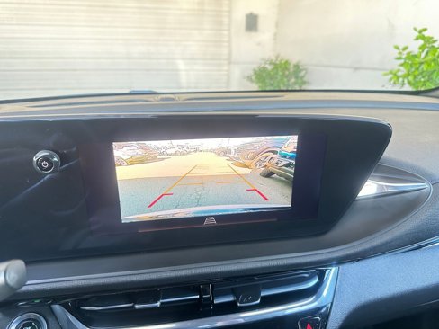 Used 2025 Buick Envista Sport Touring image 17