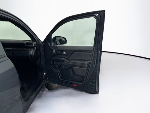 Used 2025 Toyota Tacoma TRD Off-Road image 32
