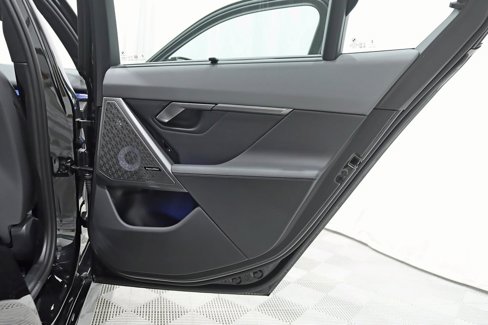 Used 2026 BMW 550e xDrive w/ Executive Package image 42
