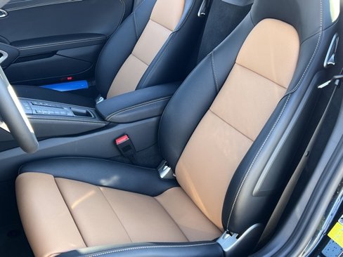 New 2025 Porsche 718 Cayman image 5