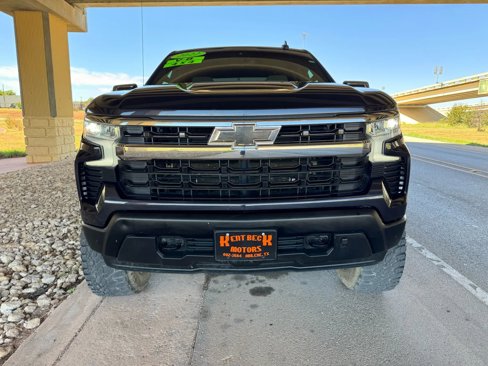 Used 2022 Chevrolet Silverado 1500 LT w/ Z71 Off-Road Package image 8
