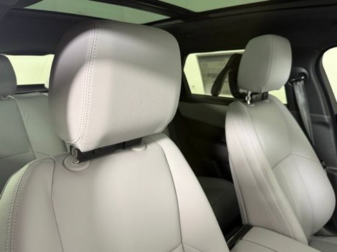 New 2026 Land Rover Range Rover Velar S image 29