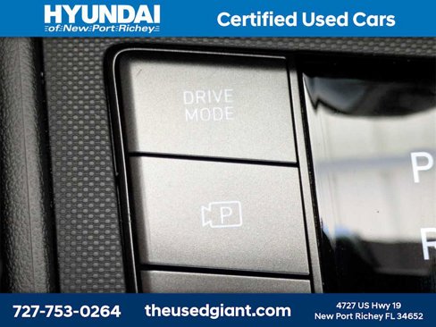 Certified 2025 Hyundai Elantra Sport image 22
