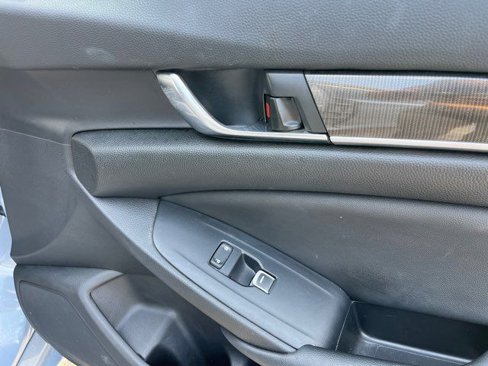 Used 2022 Honda Accord Sport image 18