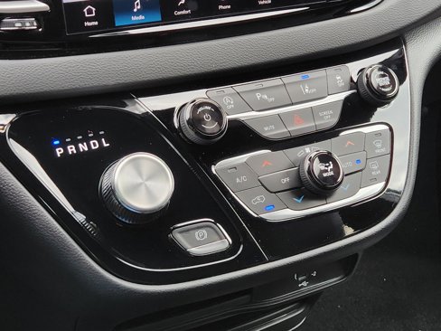 New 2026 Chrysler Voyager LX image 5