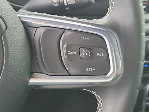 Used 2022 Jeep Wrangler Unlimited Sahara image 29