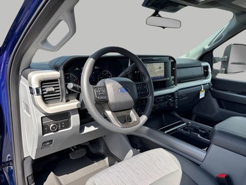 New 2026 Ford F250 XLT image 15