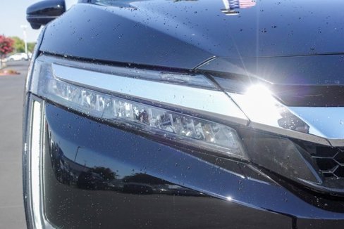 Used 2018 Honda Clarity Touring image 4