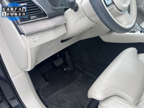 Used 2021 Volvo XC90 T8 Inscription w/ Lounge Package image 16