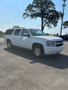Used 2013 Chevrolet Suburban LT w/ Luxury Package image 4