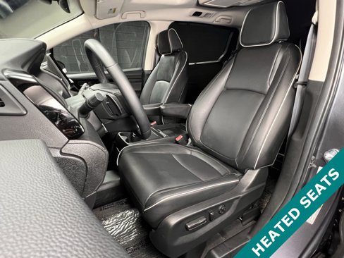 Used 2025 Honda Odyssey Touring image 3