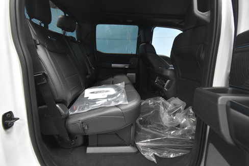 New 2025 Ford F250 Platinum image 23