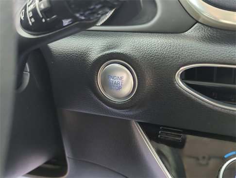 Used 2023 Hyundai Sonata SEL image 17