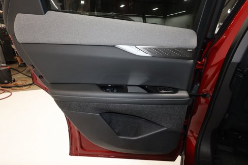 Certified 2025 Cadillac Optiq Sport 2 w/ LPO, Floor Liner Package image 20