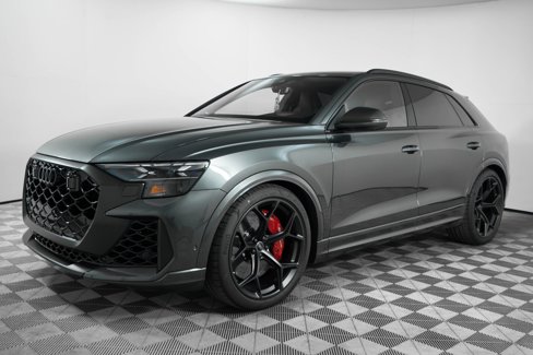 New 2025 Audi RS Q8 performance image 4