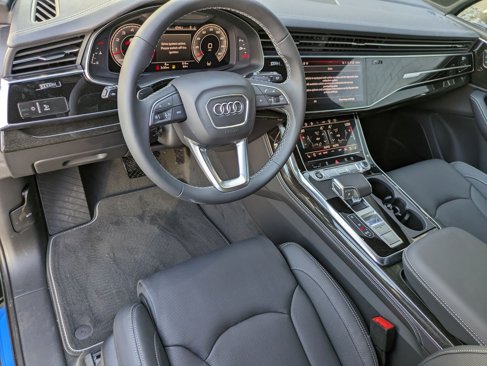 New 2025 Audi Q7 3.0T Prestige image 9